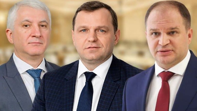 Многие бывшие депутаты до сих пор не вернули дипломатические паспорта. Коллаж: Point.md
