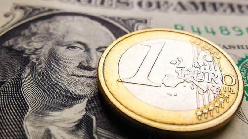 Лей обесценится по отношению к евро и доллару.