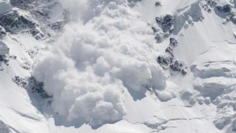 Trei alpinişti, găsiţi morţi în Canada în urma unei avalanşe