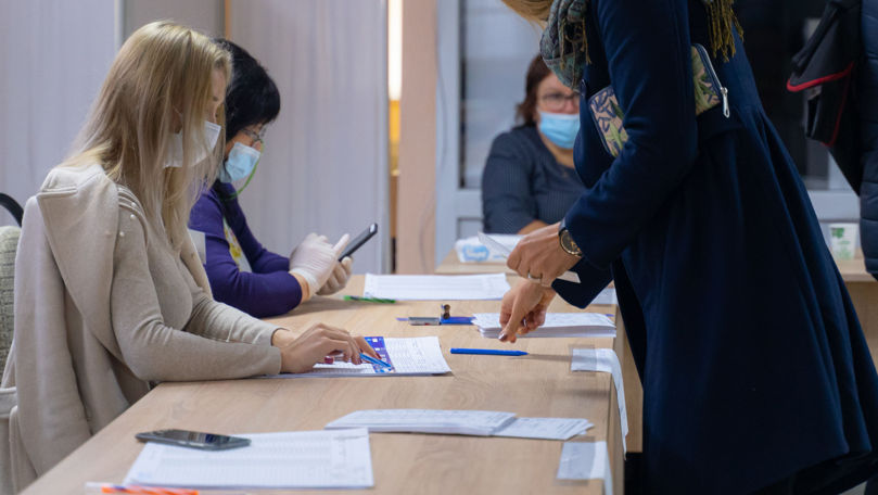 Peste 6.000 de votanți sunt așteptați la alegerile locale noi