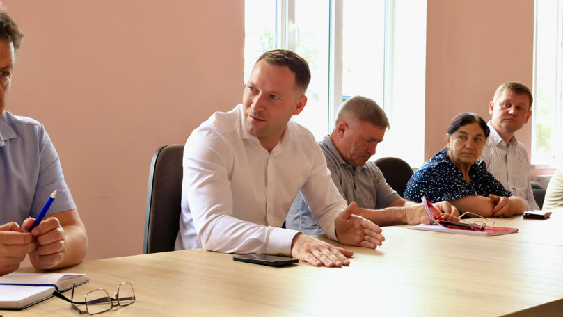 Peste 2.000 de tomberoane vor fi procurate în comuna Pleșeni