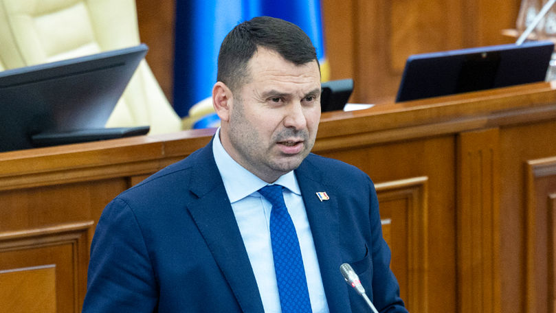 Партия Костюка инициирует отзыв Гросу с поста спикера: Вы не председатель колхоза.