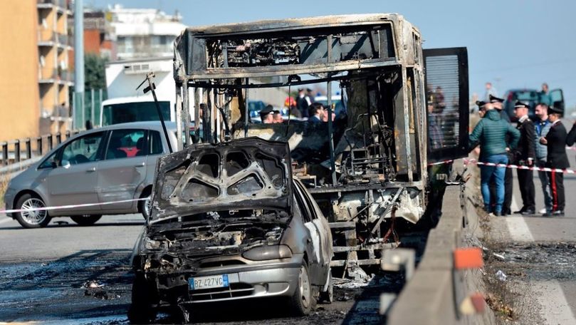 Mesajul unui copil din autobuzul incendiat din Italia: O să ne omoare