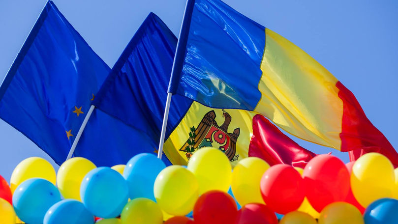 Mai mult de o treime din moldoveni pledează pentru unirea cu România