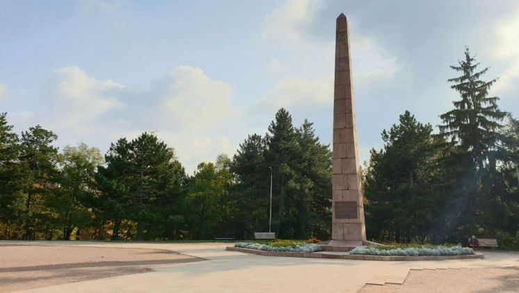 Primăria Capitalei va planta mâine 50 de copaci în Scuarul Nicolae Dimo