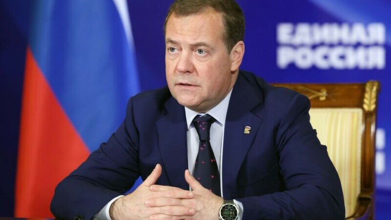 Medvedev: Dacă Rusia nu obține victoria în Ucraina, se va dezintegra