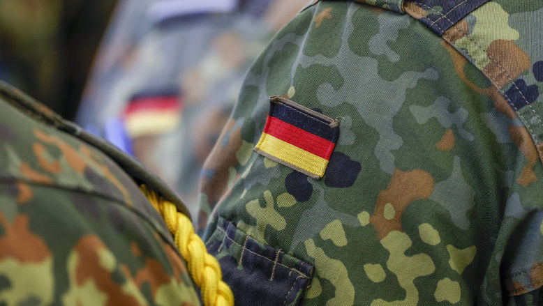 Germania: Tot mai mulți tineri se opun serviciului militar obligatoriu