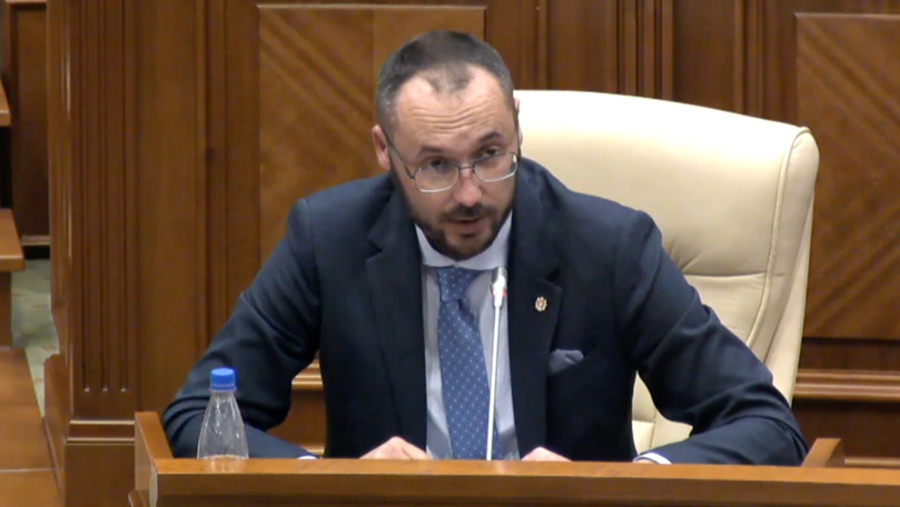 Литвиненко о Законе о люстрации: Хотят заменить людей Плахотнюка на людей Додона и Шора.