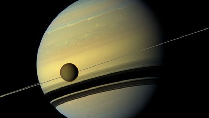 NASA a publicat cele mai clare imagini cu luna lui Saturn, Titan