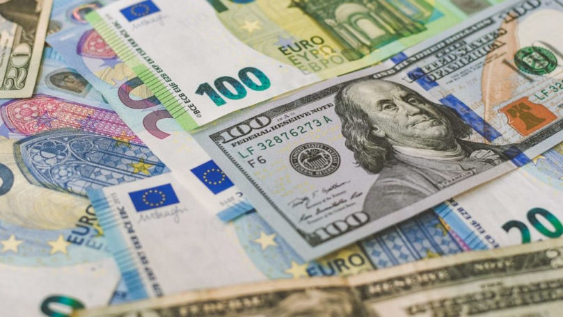 Curs valutar 27 august 2025: Cât valorează un euro și un dolar
