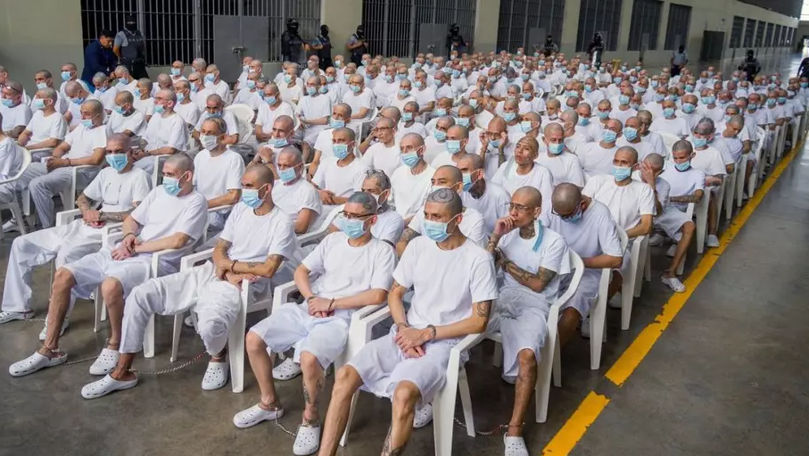 В Сальвадоре идет массовый дистанционный суд над 486 членами банды.