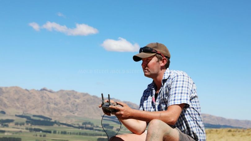 Dronele au înlocuit câinii în calitate de păstori în Noua Zeelandă