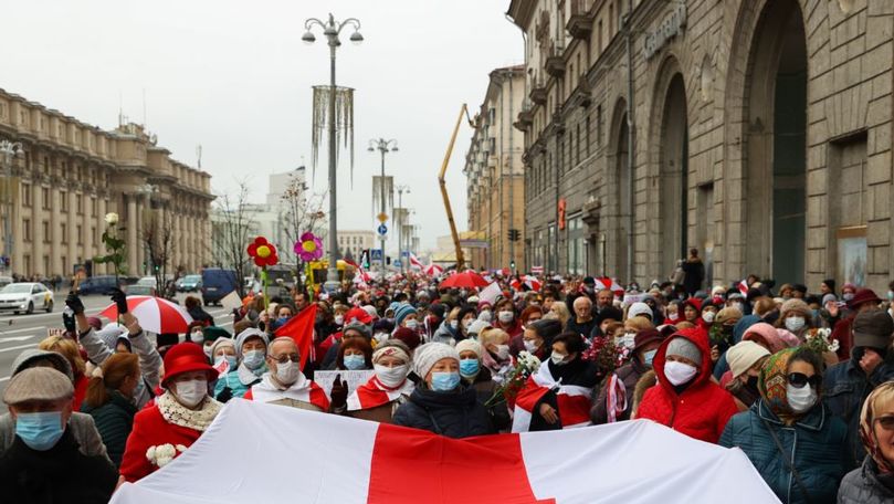 Belarus: Autoritățile spun că au arestat peste 300 de protestatari