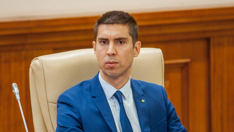 Попшой указал в декларации дом, авто, участок земли и 7 счетов в банке.