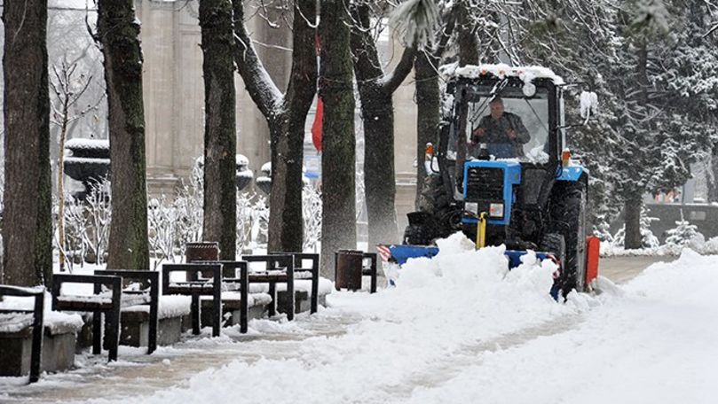 Drumarii anunță cum se pregătesc de prima ninsoare din Chișinău