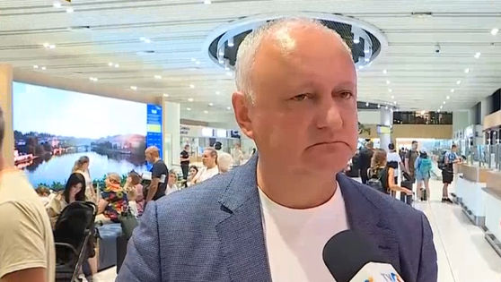 Dodon, surprins întorcându-se de la Moscova: Am o lecție la Sberbank