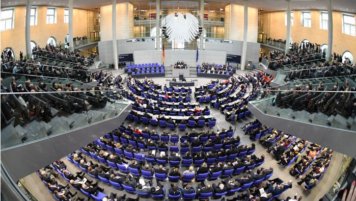 Germania organizează în februarie alegeri legislative anticipate