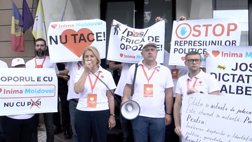 Vlah a protestat la sediul PAS: Vă așteaptă răspunderea penală