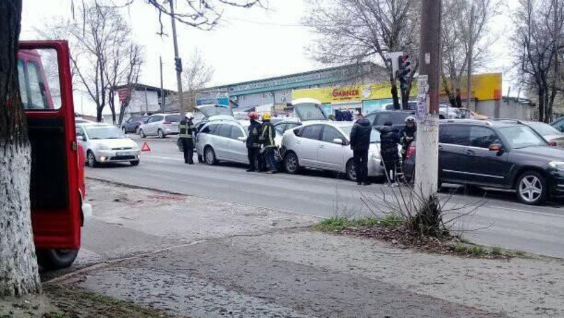 Încă un accident cu implicarea a 3 mașini în Capitală. Ce spune Poliția