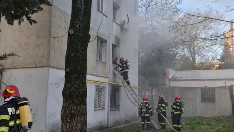 Explozie într-un bloc din Constanța: Doi răniţi și 91 persoane evacuate