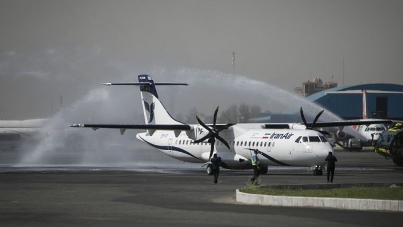 Un avion cu 100 de pasageri a luat foc pe aeroportul din Teheran