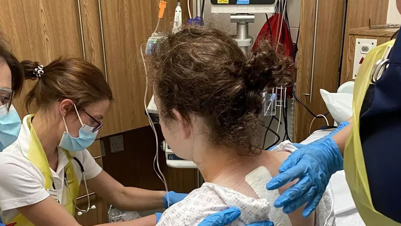Ce a văzut o femeie care a murit timp de 17 minute când medicii o salvau