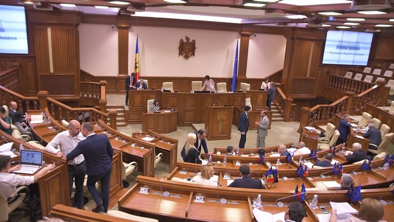 Parlamentul se va întruni într-o ședință specială în luna august