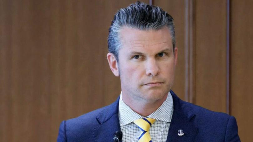 Хегсет: Ни одно судно не пройдет Ормуз без разрешения Вашингтона.