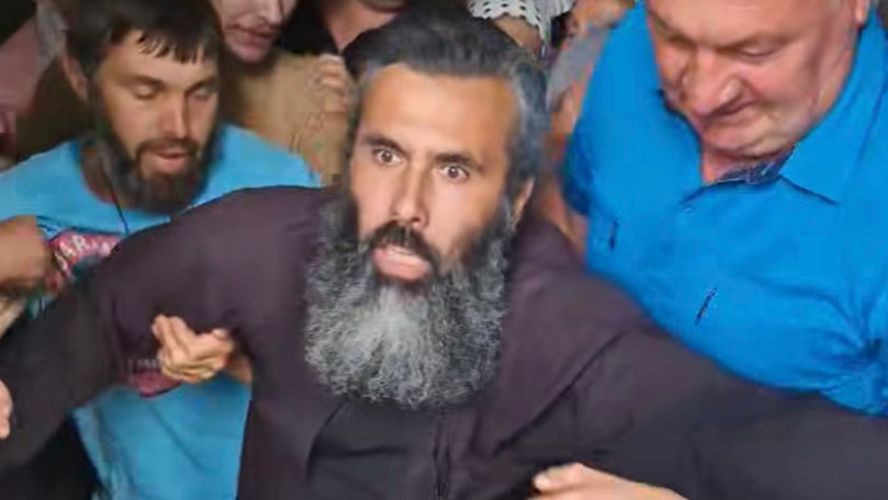 „Răscoală mai mare la Grinăuți”: Disputa împotriva preotului ia amploare
