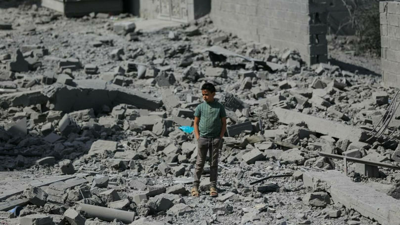 Un centru pentru migranți din Yemen, atacat: Zeci de oameni au murit