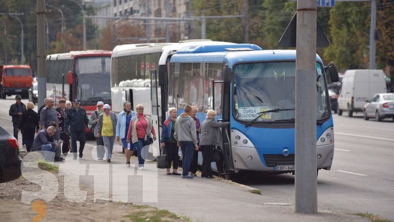 Protestatarii Partidului Șor, aduși la Chișinău cu autocare și microbuze