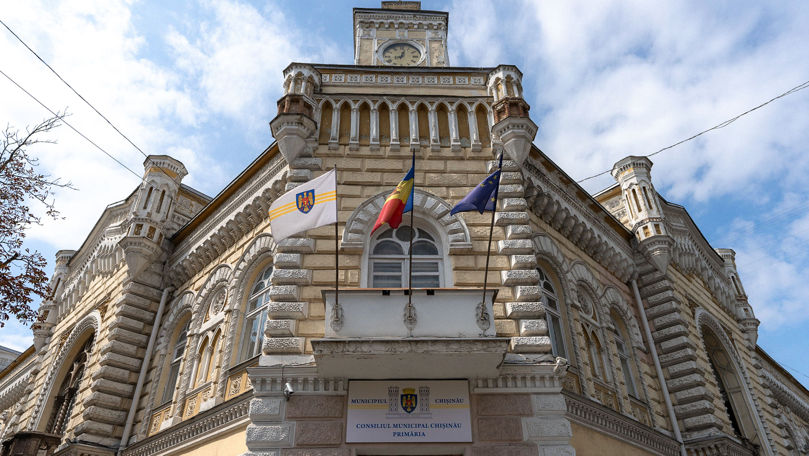 Cum comentează Primăria afirmațiile lui Perciun despre cantinele școlare