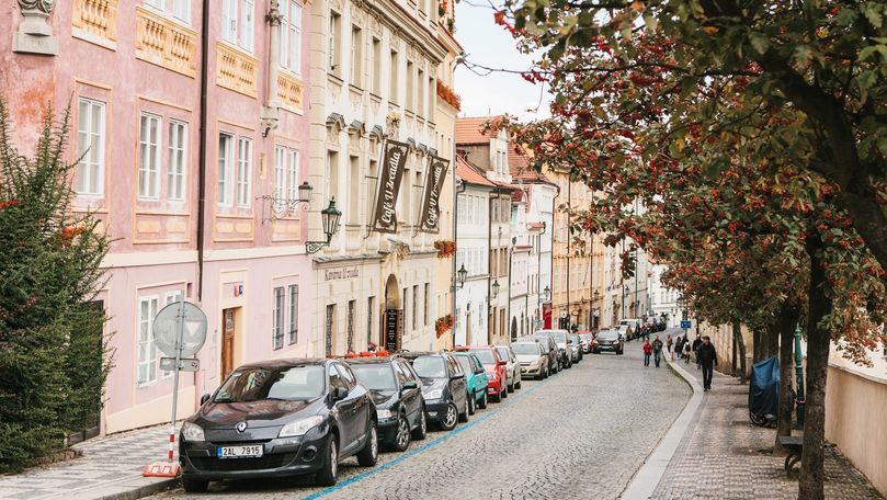 Вследствие продолжающегося дефицита полупроводников цены на автомобили в Европе могут вырасти на 3-6%.