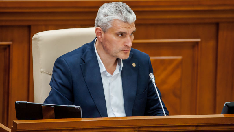 Вице-спикер парламента Александр Слусарь.