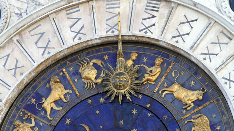 Horoscop 27 octombrie 2021: Racii trăiesc o poveste de dragoste intensă