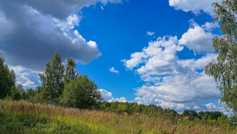 Синоптики прогнозируют в Молдове солнечную и жаркую погоду.