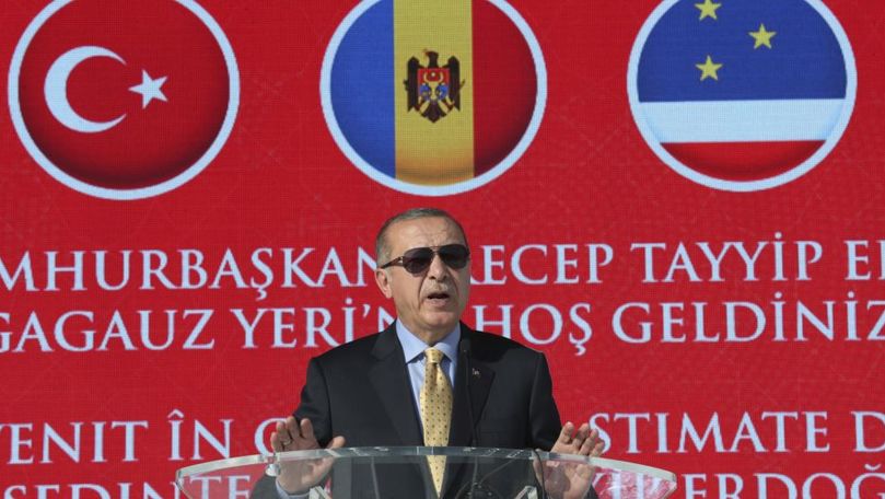 Cadoul oferit Comratului, după aterizarea lui Erdogan pe stadion