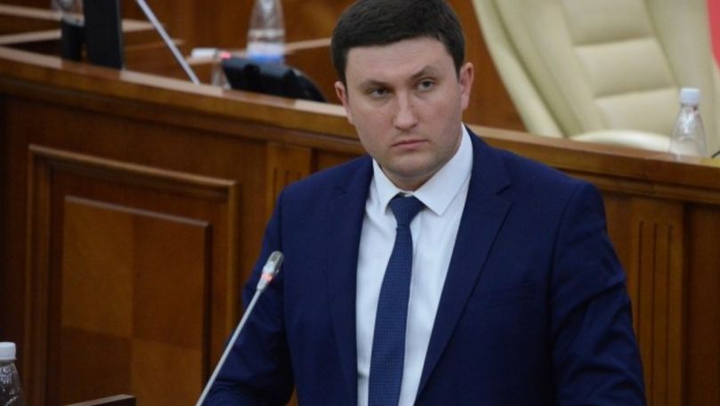 Un deputat propune stabilirea unei politici de limitare maximă a pensiei