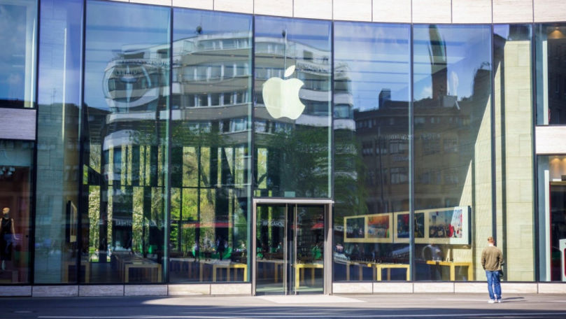 Apple oferă angajaților bonusuri ca să nu plece la concurenți