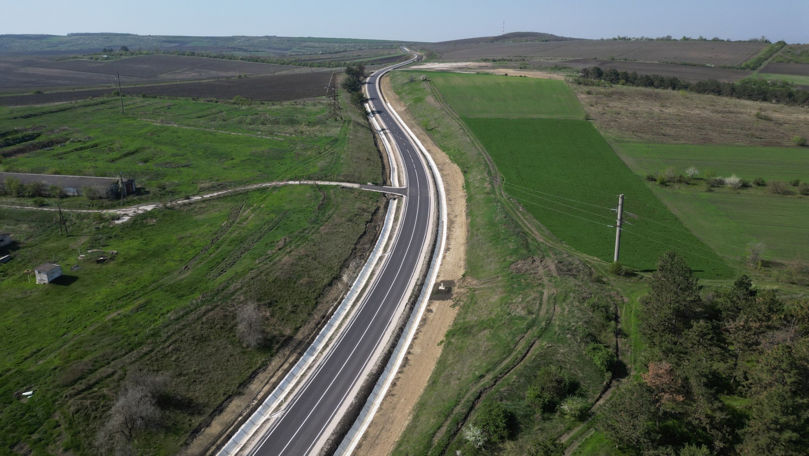 Guvernul continuă investițiile în dezvoltarea infrastructurii rutiere