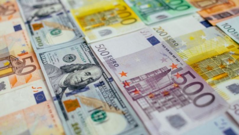 Curs valutar 26 august: Cât valorează un euro și un dolar