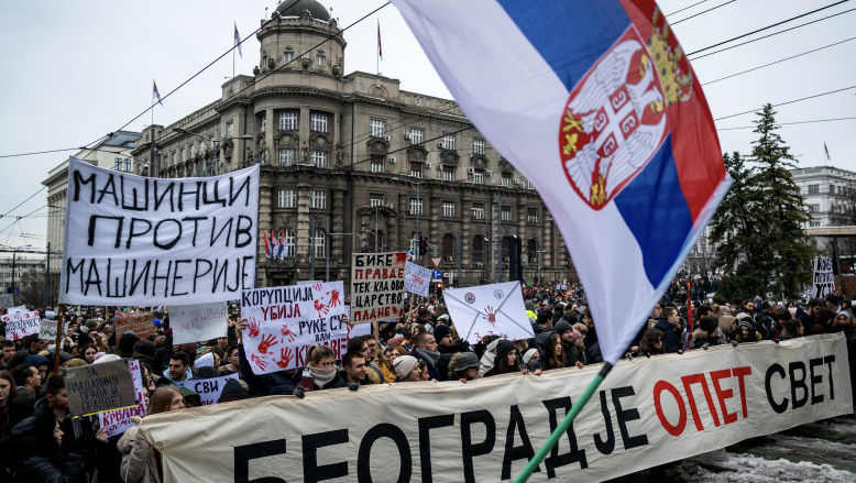 Serbia: Studenții din Belgrad au ieșit în stradă pentru a protesta
