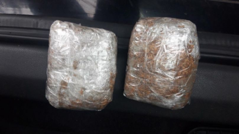 Droguri de 60.000 de lei, aduse spre vânzare de un ucrainean la Soroca