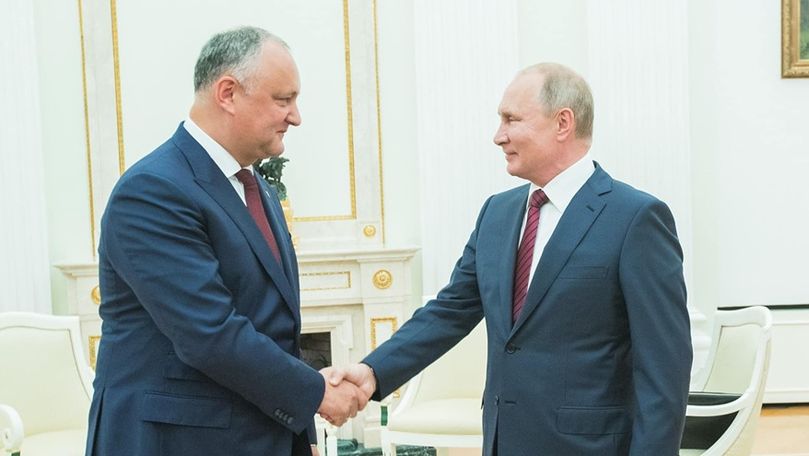 Додон поблагодарил Путина за помощь в борьбе с пандемией.