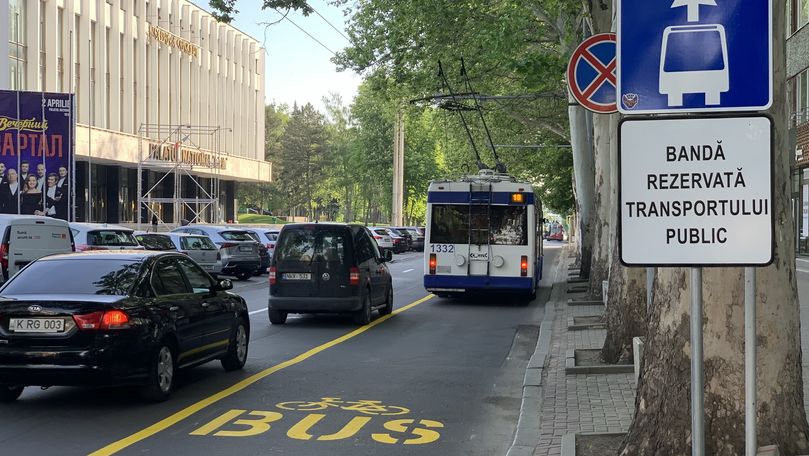Marcaj galben pe strada Pușkin din Chișinău: Regulile de circulație