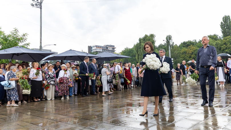 В Молдове почтили память жертв массовых депортаций советского режима.