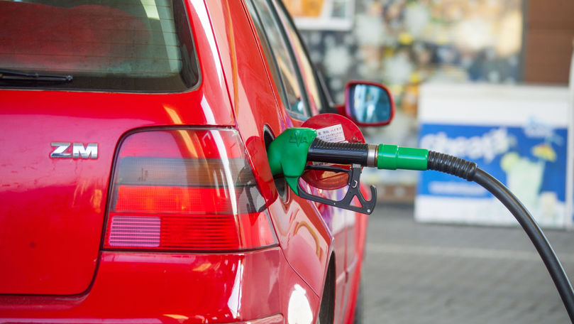 Cât vor costa carburanții în weekend: Prețurile afișate de ANRE