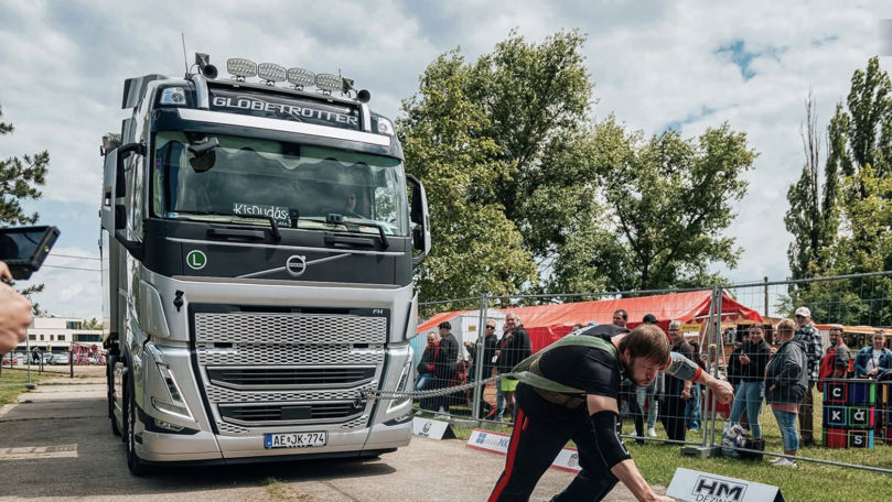 Un camion de 14 tone, tras de moldoveni în cadrul unei competiții