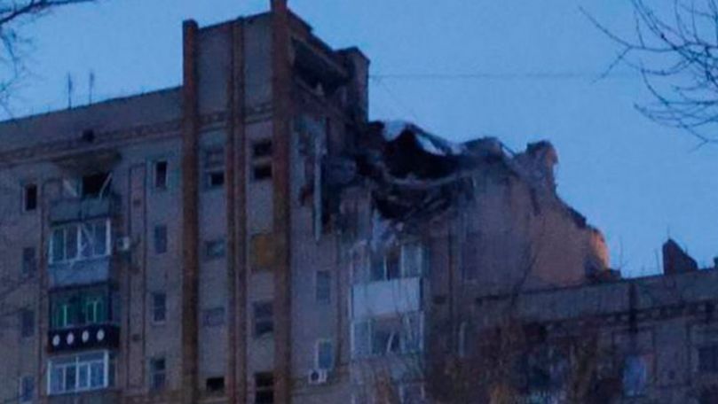 Explozie puternică la un bloc de locuințe: Sunt morți și răniți