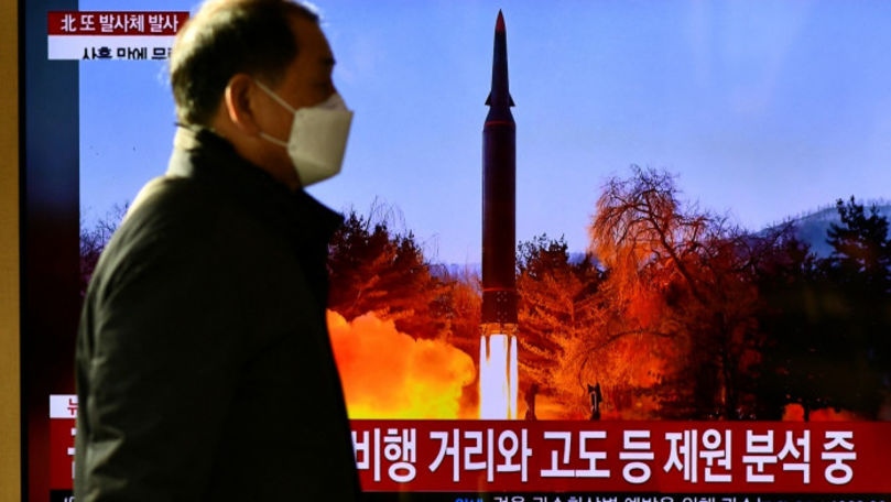 Coreea de Nord răspunde la sancțiunile SUA cu două rachete balistice